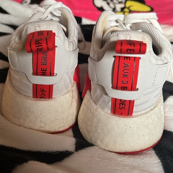 adidas NMD R2 in men’s 7.5 used no box white and red condition- good - Picture 3 of 5